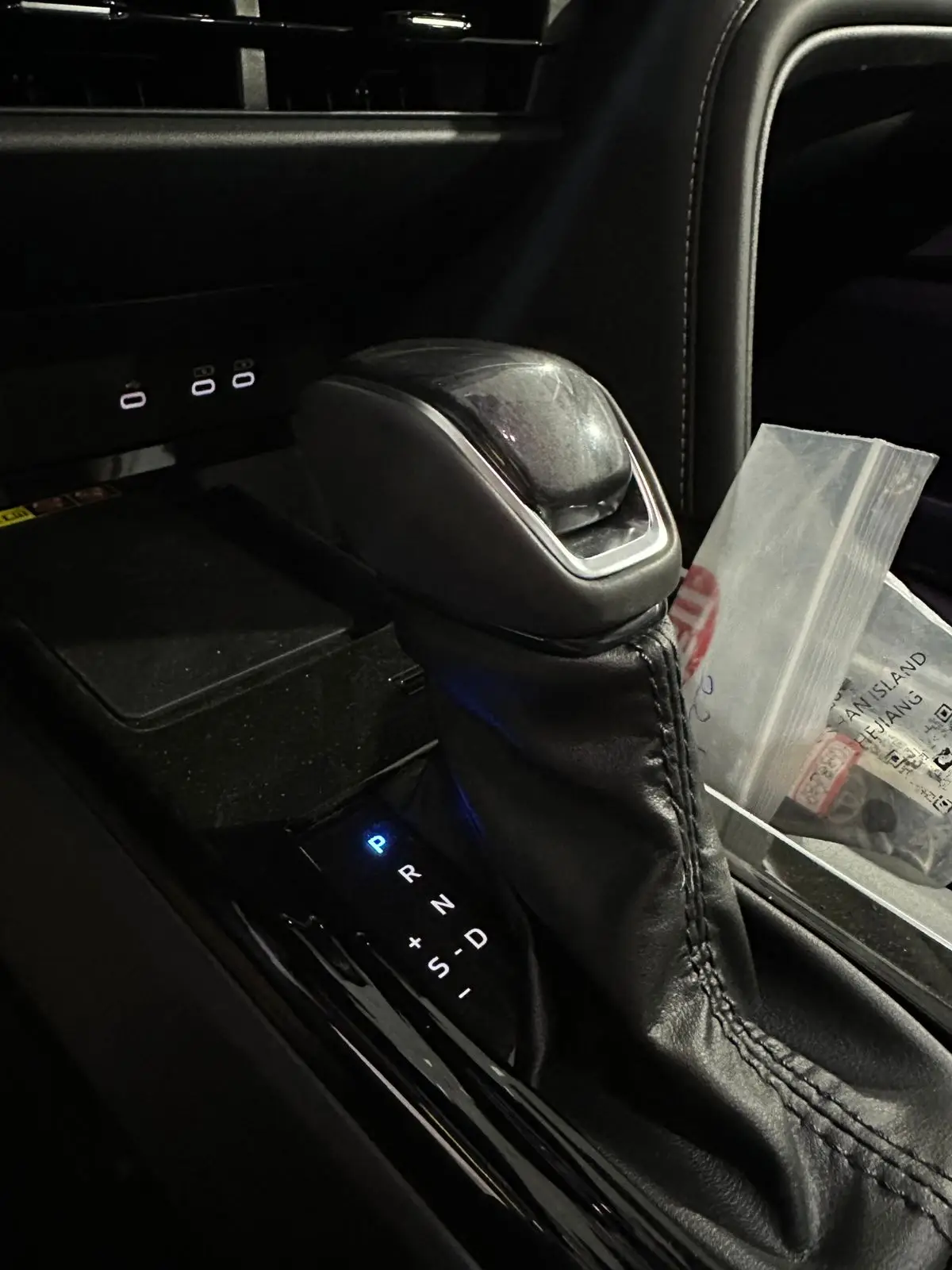 تويوتا كامري ٢٠٢٤ هايبرد فول مواصفات زيرو شامل الرقم - الصورة 15