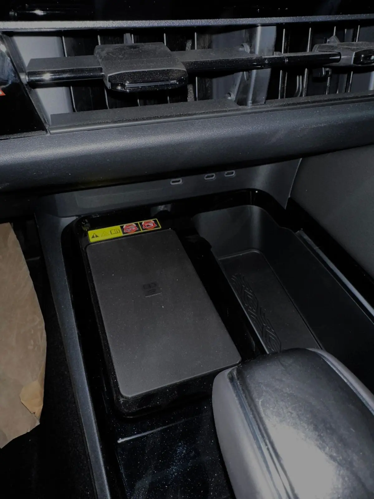 تويوتا كامري ٢٠٢٤ هايبرد فول مواصفات زيرو شامل الرقم - الصورة 11