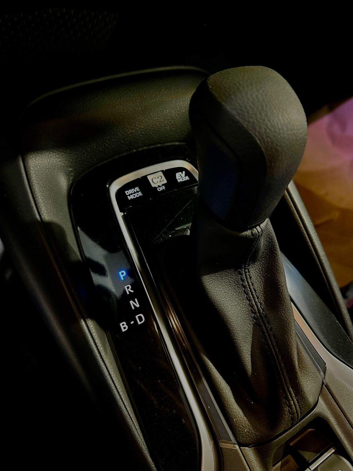 تويوتا كورلا هايبرد ٢٠٢٤ تجميع صين ( علامة السودة ) السعر شامل الرقم - الصورة 3