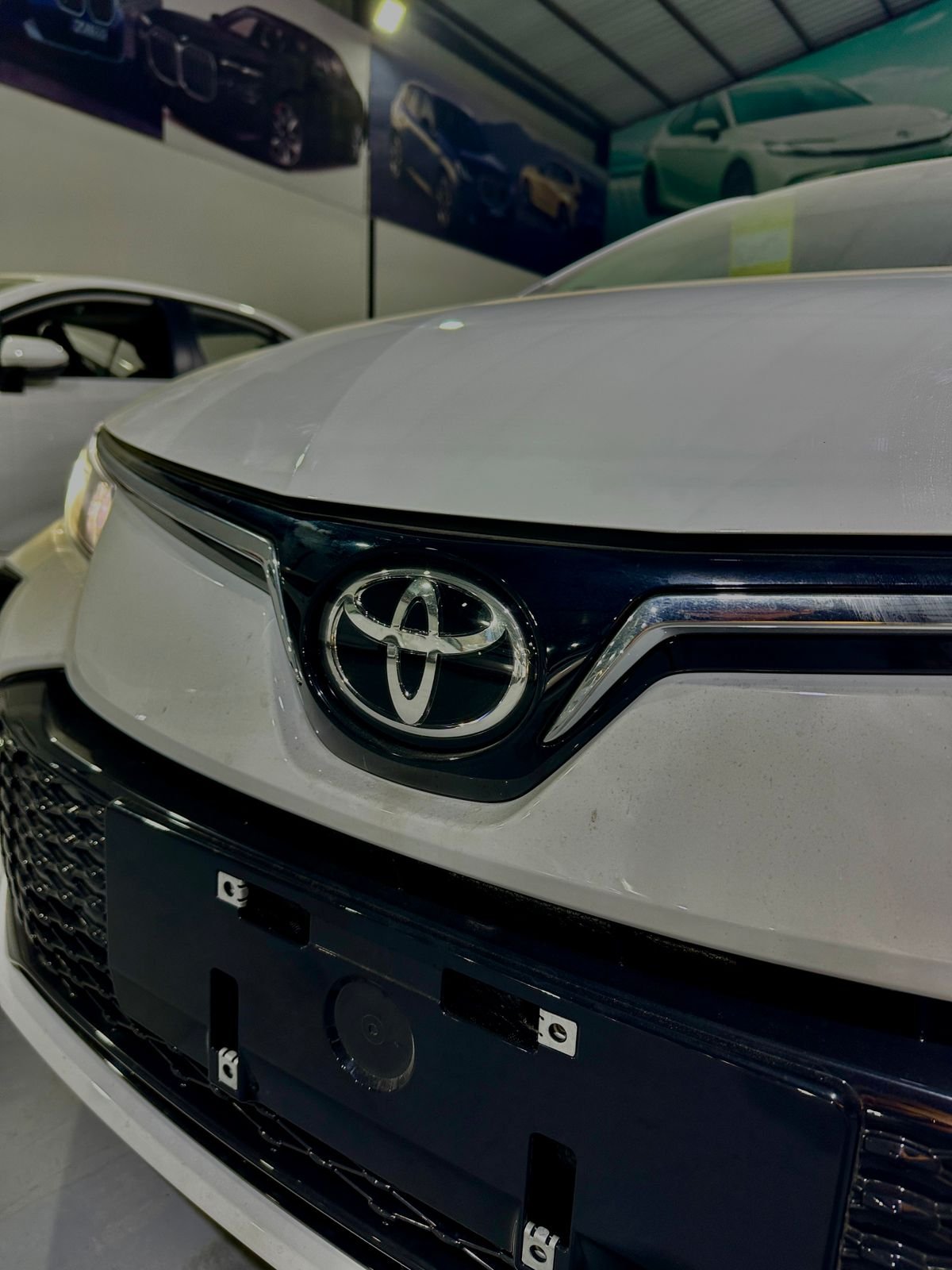 تويوتا كورلا هايبرد ٢٠٢٤ تجميع صين ( علامة السودة ) السعر شامل الرقم - الصورة 5