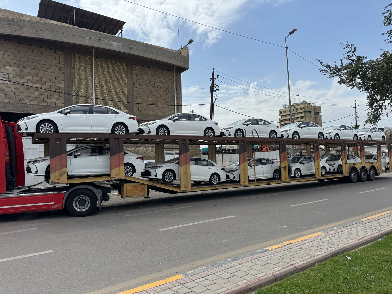 وصول وجبة سيارات كورلا هايبر 2024 تجميع الصين